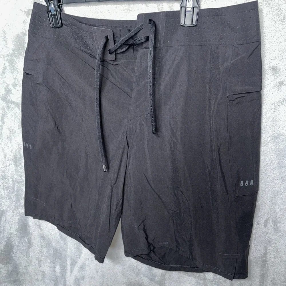 Lululemon Board Shorts Mens 33 Current State Swim Trunks Unlined Black Short EUC